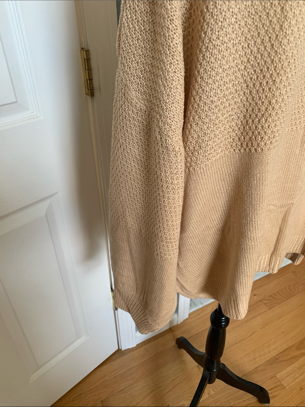 🌸SHEIN FLORAL CROCHET APPLIQUÉ CARDIGAN🌸 - Picture 4 of 8